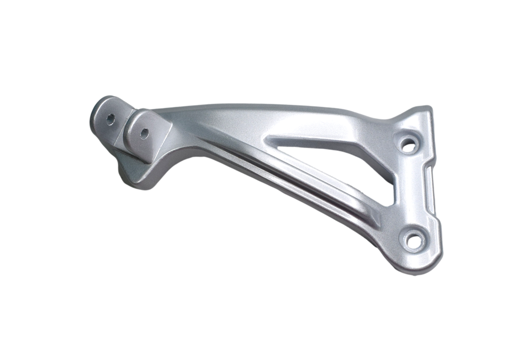 Soporte Posapie Trasero Derecho TT 250 ADVENTOUR Akt Original