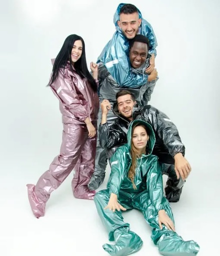 Impermeable polietileno de 2,5.talla l plata